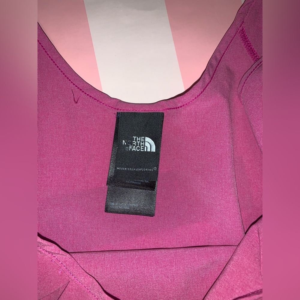 Women’s size 4 Northface Dress. Pink. - Picture 4 of 11